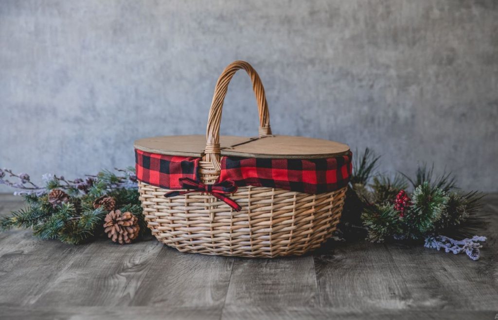 wicker picnic hamper classic