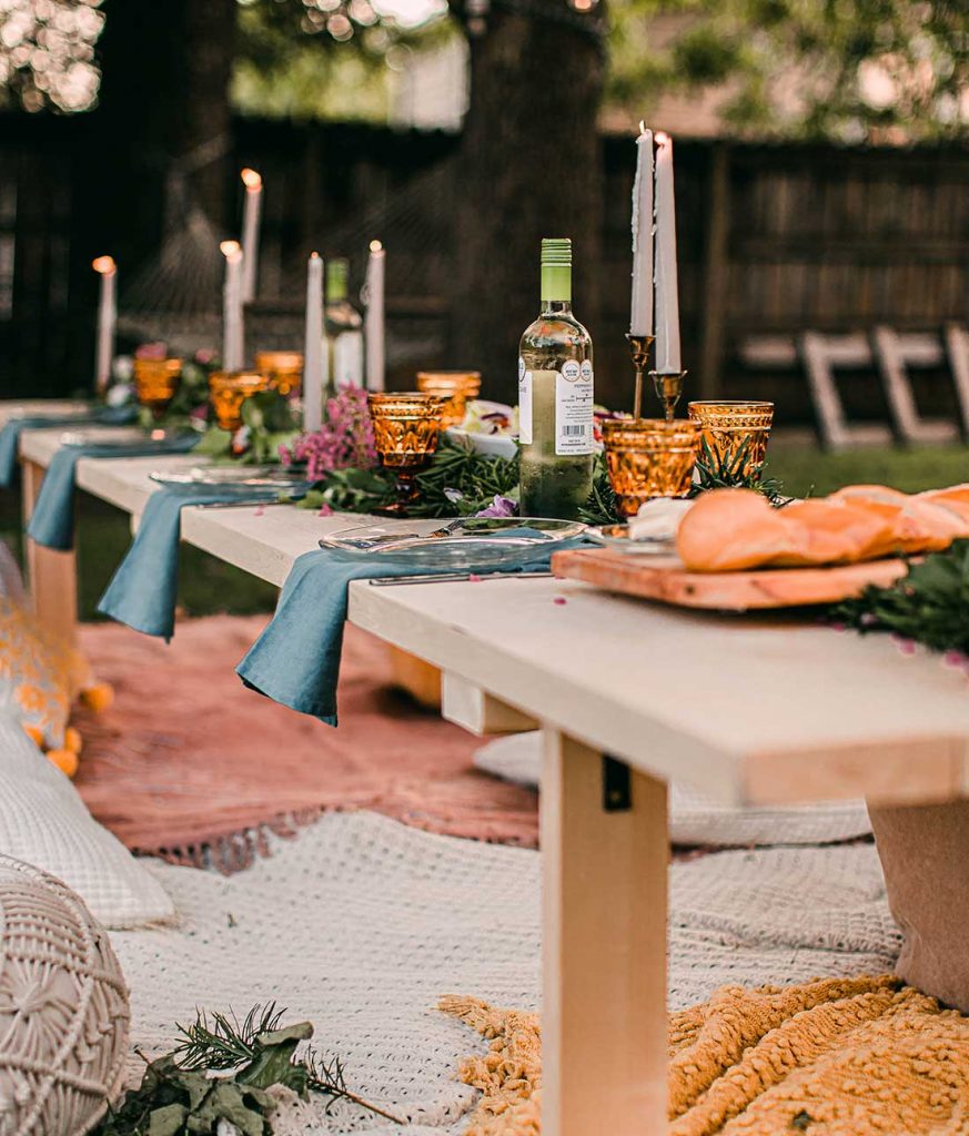 keep flies from food at outdoor party