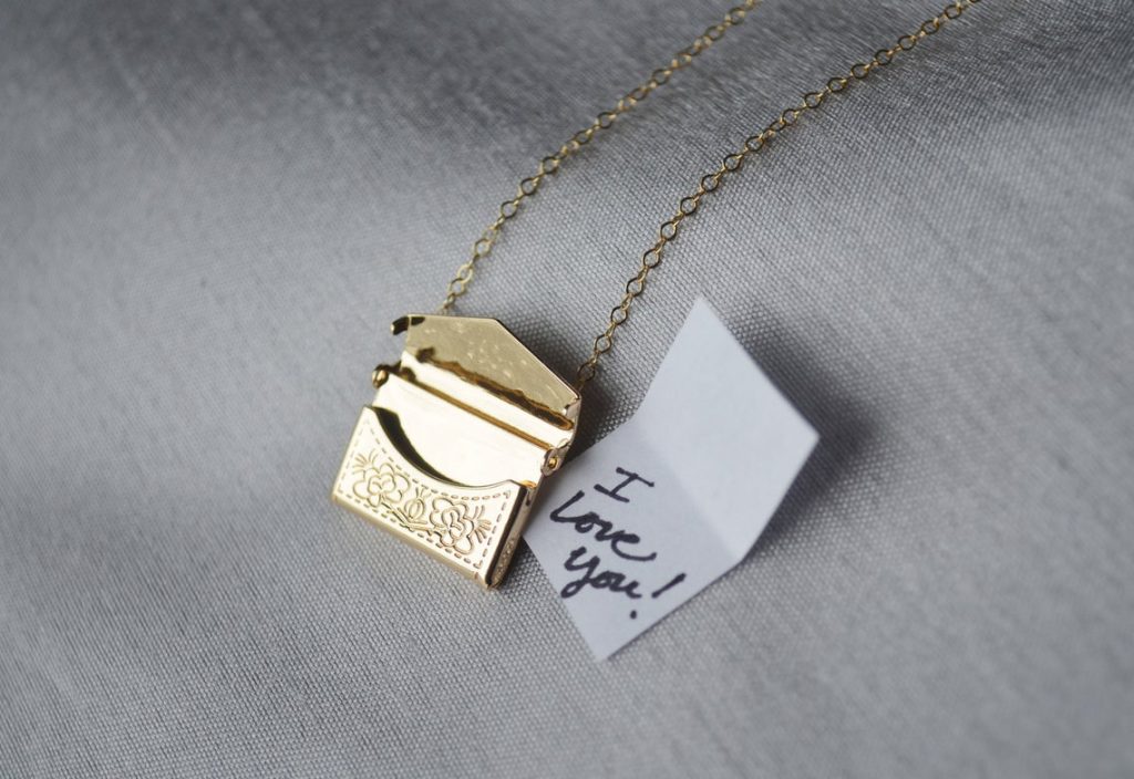 envelope golden necklace for mothers