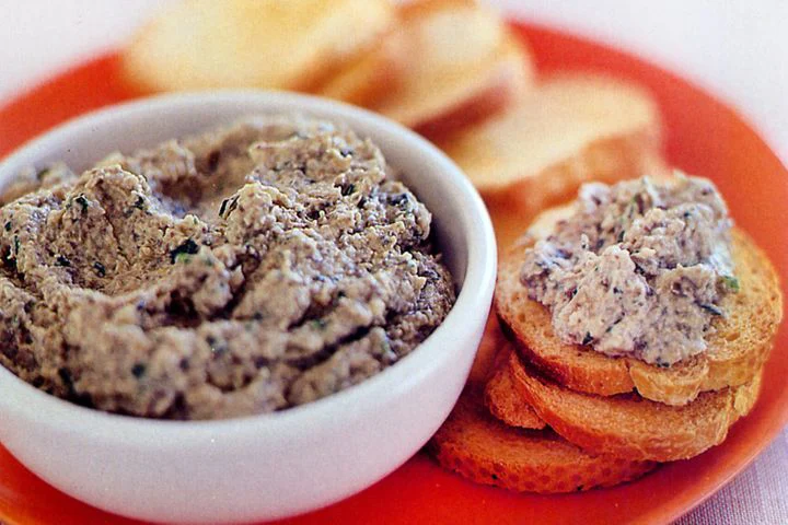 mushroom pate dip for picnic