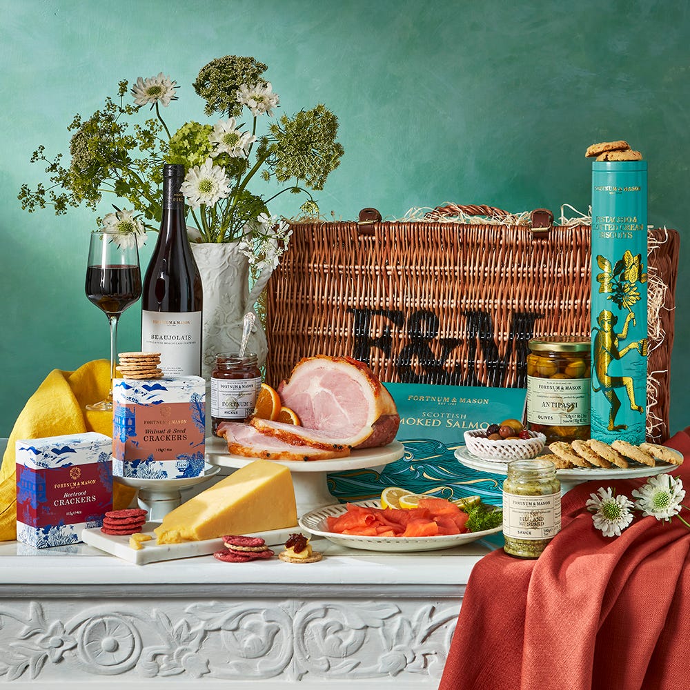 luxury picnic basket with food