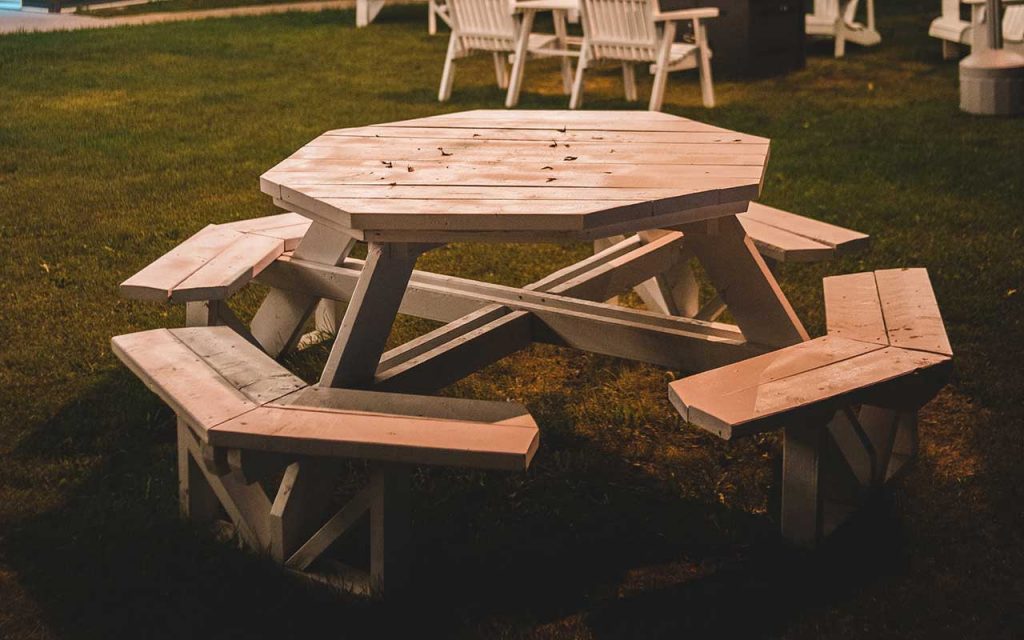 how to weatherproof a picnic table