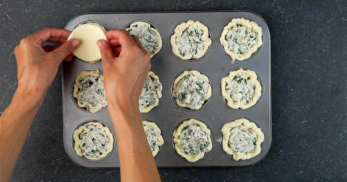 how to fill Spinach Ricotta Party Pies