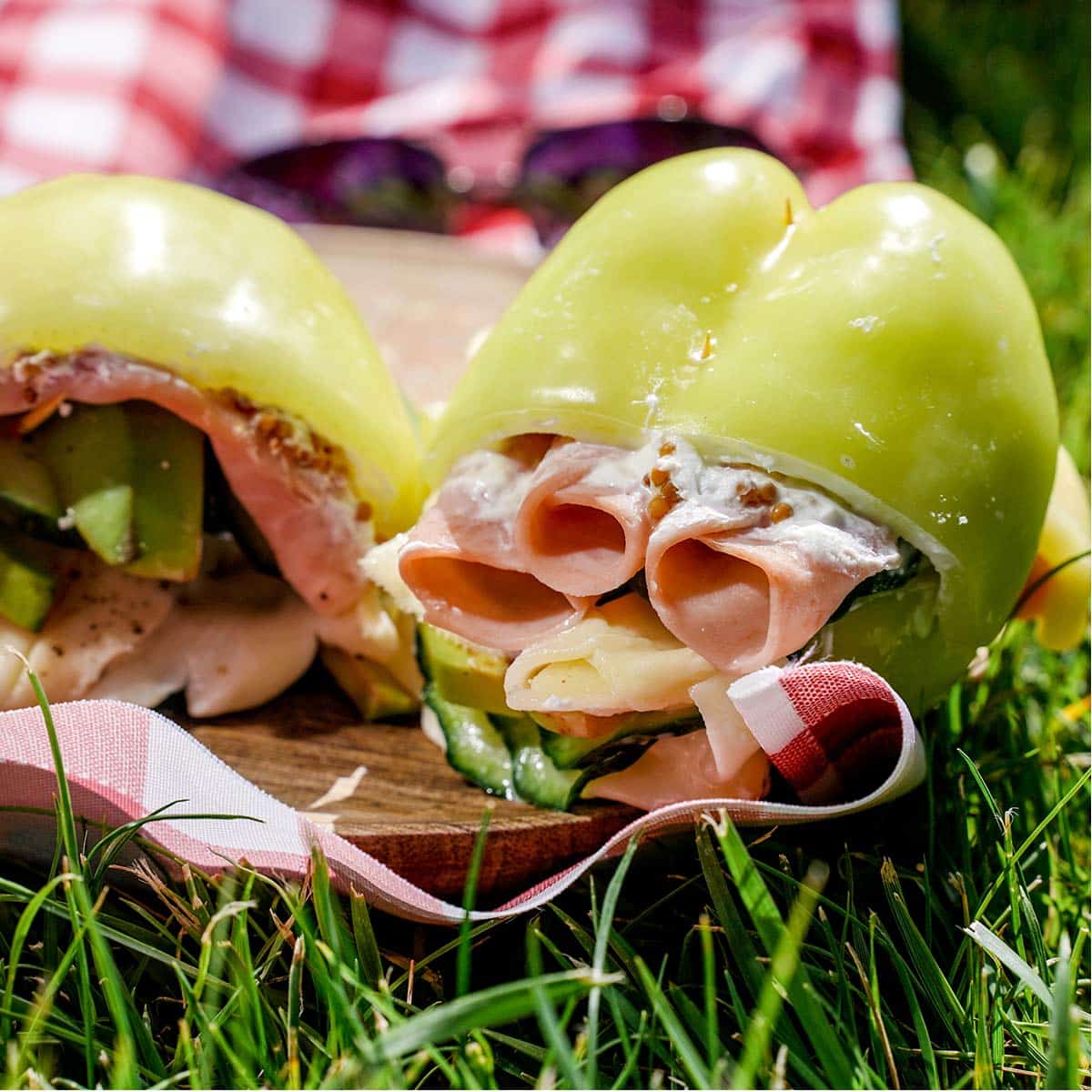 bell pepper sandwich for a picnic