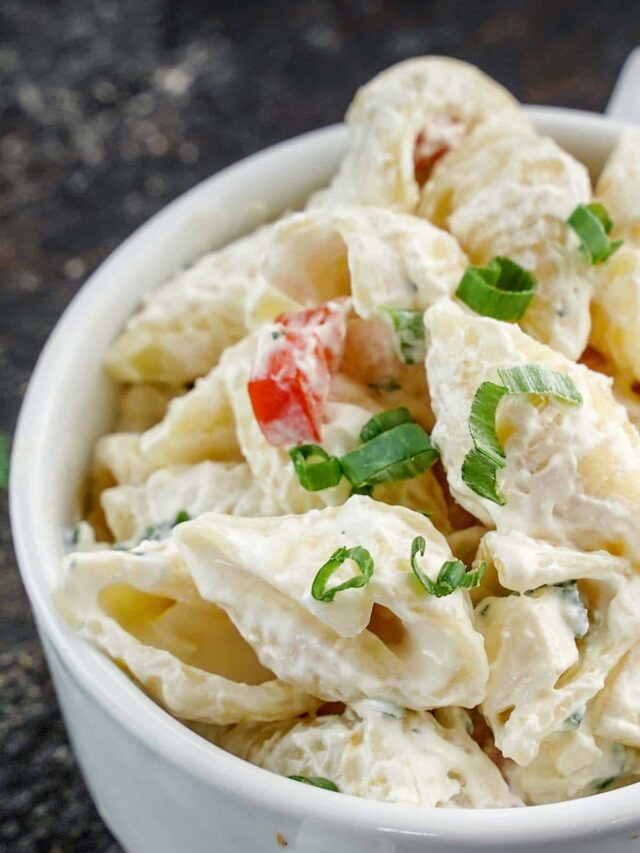 bowl of garden pasta salad